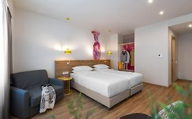 Ibis Styles Athens Routes